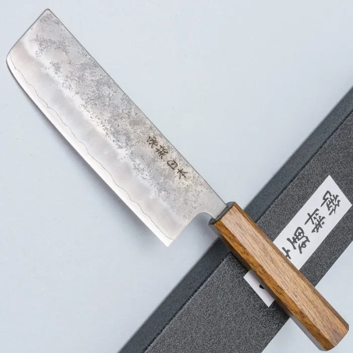 Kazoku Ginsan Nashiji Nakiri
